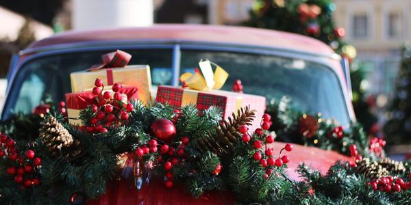 Wreaths and presents on car truck